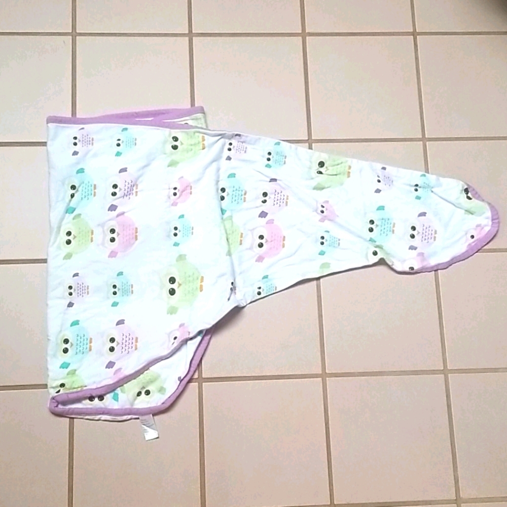 Miracle blanket swaddle